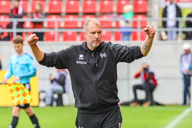 Trainer Jochen Seitz (Cheftrainer SV Wehen Wiesbaden) wirkt sehr entspannt nach seinem ersten Spiel fuer Wiesbaden beim Spiel FC Ingolstadt 04 gegen SV Wehen Wiesbaden am 11.10.2026, DFB regulations prohibit any use of photographs as image sequences and or quasi-video. GER, Fussball, 3. Liga, Spieltag 8, FC Ingolstadt 04 gegen SV Wehen Wiesbaden, 11.10.2026, Audi Sportpark Ingolstadt Copyright: xEibner-Pressefoto OliverxSTRISCHx EP-OSH
