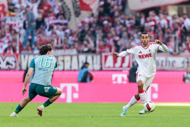 KOELN, GERMANY - OCTOBER 11: Ellyes Skhiri (1. FC Koeln, 6) controls the ball during the Bundesliga match between 1. FC Koeln vs. Borussia Moenchengladbach at Rheinenergie-Stadion on matchday 5 of the 1. Bundesliga on October 11, 2026 in Koeln, Germany. DFL REGULATIONS PROHIBIT ANY USE OF PHOTOGRAPHS AS IMAGE SEQUENCES AND OR QUASI-VIDEO. North Rhine Westphalia Germany Copyright: xSteffiexWunderlx