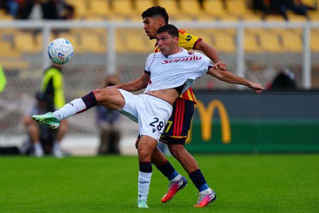 US Lecce s Right-back Danilo Veiga (17 US Lecce) and Bologna FC s Left Winger NicolÃ² Cambiaghi (28 Bologna FC) in action during the Serie A Enilive matchday 6 match between US Lecce and Bologna FC 1909 at the Stadio Via del Mare in Lecce, Italy, Sunday, October 11, 2026. (Credit Image: Giovanni Evangelista LaPresse)  Copyright: xGiovannixEvangelista LaPressex