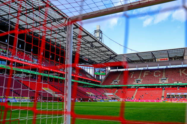 2026.10.11, xkwix, Fußball, Bundesliga, 1. FC Köln - Borussia Mönchengladbach, RheinEnergieSTADION, 5.Spieltag, Saison 2026 2027: Ecke des Stadions durch das Tornetz DFB regulations prohibit any use of photographs as image sequences and or quasi-video. Photo: xKamilxWilkowskixPressefotoKochx Nordrhein-Westfalen Deutschland
