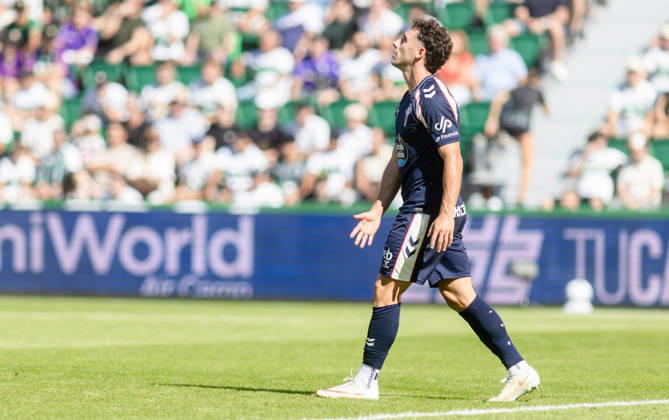 ESP: LaLiga EA Sports Elche CF v Celta Vigo Franco Cervi of Celta during LaLiga EA Sports match between Elche CF v Celta Vigo played at Martinez Valero Stadium, Elche on October 11 2026 in Spain Spain Soccer Copyright: xAgenciaxLOFx