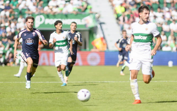 ESP: LaLiga EA Sports Elche CF v Celta Vigo Javi Rueda of Celta during LaLiga EA Sports match between Elche CF v Celta Vigo played at Martinez Valero Stadium, Elche on October 11 2026 in Spain Spain Soccer Copyright: xAgenciaxLOFx