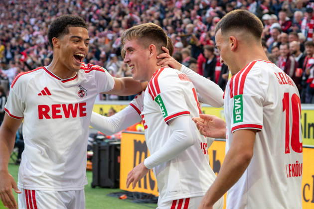 Deutschland: 1.Bundesliga 2026 2027, 5. Spieltag, 1.FC Köln vs Borussia Mönchengladbach, Sonntag, 11.10.2026 RheinEnergie-Stadion (Köln-Nordrhein-Westfalen): Tor und Torjubel zum 1:0 durch Isak Johannesson (1.FC Köln, 8). Freude, Emotionen, Jubel mit Sa?d El Mala (1.FC Köln, 10) und Jahmai Simpson-Pusey (1.FC Köln, 22) Köln RheinEnergier-Stadion, Köln Deutschland Copyright: xOrhanxHabashx
