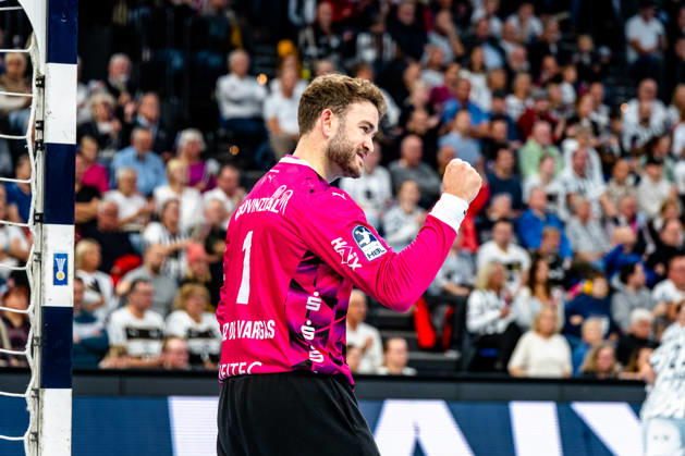 11.10.2026, xdobgx, Handball Opel HBL, THW Kiel - Handball Club Hamburg v.l. Gonzalo PÃ rez de Vargas (Kiel, 1) Jubelt ueber gehaltenen Ball, abgewehrt, gehalten, Torhueter Kiel