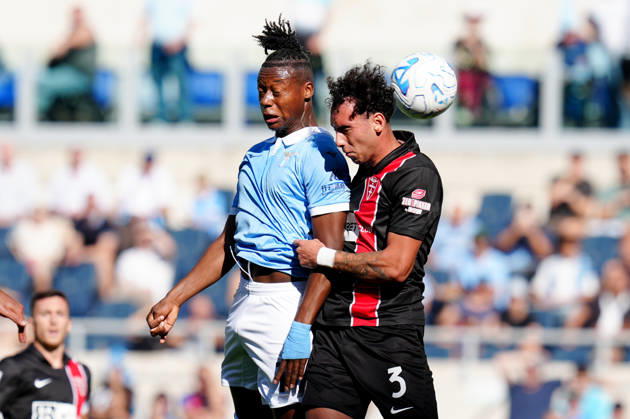 SS Lazio v AC Monza - Serie A Enilive Tijjani Noslin of SS Lazio and Lorenzo Lucchesi of AC Monza jump for the ball during the Serie A Enilive match between SS Lazio and AC Monza at Olympic Stadium on October 11, 2026 in Rome, Italy. Rome Olympic Stadium Lazio Italy Copyright: xGiuseppexMaffiax 261011_SerieA_Lazio-Monza_GM_04873