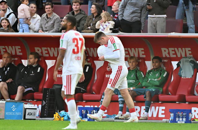 11.10.2026; Koeln; Fussball, Herren, Saison 2026 2027, 1. FC Koeln vs. Borussia Moenchengladbach Baby-Torjubel bei Torschuetze Isak Johannesson (Koeln, re.) nach seinem Tor zum 1-0 DFL regulations prohibit any use of photographs as image sequences and or quasi-video. Rhein-Energie-Stadion Nordrhein-Westfalen Deutschland