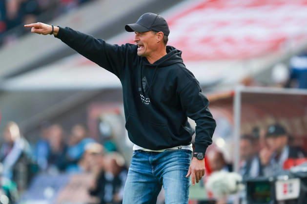 1. Bundesliga - 26 27 - 1. FC Köln - Borussia Mönchengladbach am 11.10.2026 im RheinEnergieSTADION in Köln Trainer Alexander Blessin (Moenchengladbach) gestikuliert