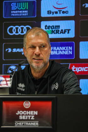 Trainer Jochen Seitz (Cheftrainer SV Wehen Wiesbaden) bei der Pressekonferenz nach bdem Spiel FC Ingolstadt 04 gegen SV Wehen Wiesbaden am 11.10.2026, DFB regulations prohibit any use of photographs as image sequences and or quasi-video. GER, Fussball, 3. Liga, Spieltag 8, FC Ingolstadt 04 gegen SV Wehen Wiesbaden, 11.10.2026, Audi Sportpark Ingolstadt Copyright: xEibner-Pressefoto OliverxSTRISCHx EP-OSH