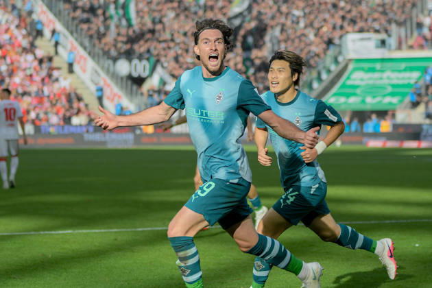 Joe Scally (Moenchengladbach 29) jubelt nach dem Tor zum 1:1 11.10.2026 ¢ Fussball ¢ 1. FC Koeln vs Borussia Moenchengladbach, RheinEnergieStadion, Koeln, DFB DFL REGULATIONS PROHIBIT ANY USE OF PHOTOGRAPHS AS IMAGE SEQUENCES AND OR QUASI-VIDEO NRW Germany