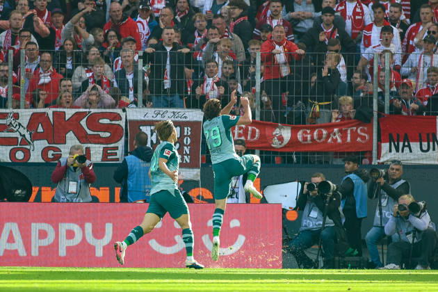 11.10.2026, GER, Fussball, Herren, Bundesliga , 1. Bundesliga, Saison 2026 2027, 1. FC Köln - VfL Borussia Mönchengladbach Joe Scally (BMG) Torjubel, jubelt nach seinem Treffer zum 1:1 Copyright: xSvenxHanischx