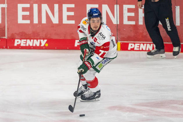 Luke Toporowski (Augsburger Panther, 77) im eigenen Drittel. Krefeld Pinguine vs. Augsburger Panther, Eishockey, Penny DEL, 08. Spieltag, Saison 2026 2027, 11.10.2026 Krefeld Pinguine vs. Augsburger Panther, Eishockey, Penny DEL, 08. Spieltag, Saison 2026 2027, 11.10.2026 Krefeld Copyright: xEibner-Pressefoto ThomasxHaeslerx EP_THR