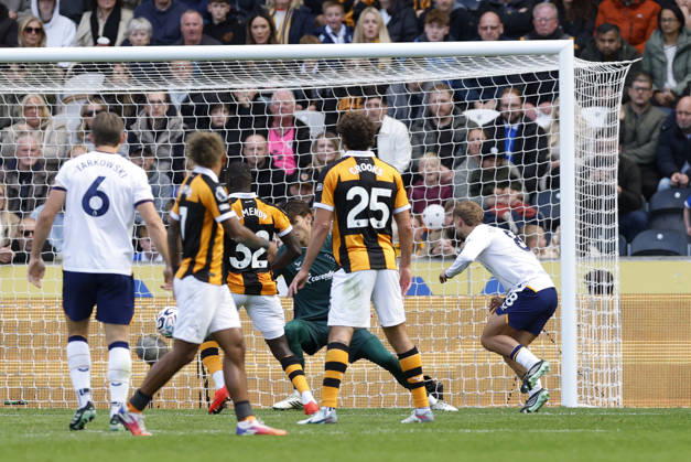 Kingston upon Hull, England, 11th October 2026. Kiernan Dewsbury-Hall of Everton (r) scores to equalise (1-1) during the Hull City vs Everton Premier League match at the MKM Stadium, Kingston upon Hull. Picture credit should read: Cody Froggatt Sportimage EDITORIAL USE ONLY. No use with unauthorised audio, video, data, fixture lists, club league logos or live services. Online in-match use limited to 120 images, no video emulation. No use in betting, games or single club league player publications. SPI_041_CF_HULL_CITY_EVERTON SPI-5062-0042
