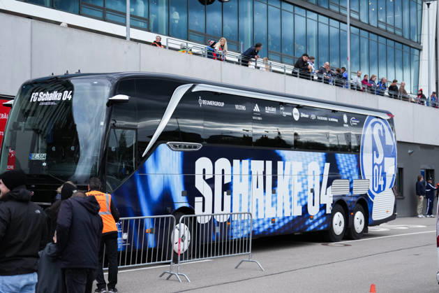 1. Bundesliga: SC Freiburg vs FC Schalke 04, 11.10.2026 FC Schalke 04 Bus vor dem Europa-Park Stadion 1. Bundesliga: SC Freiburg vs FC Schalke 04, Europa-Park-Stadion, 11.10.2026 DFB DFL REGULATIONS PROHIBIT ANY USE OF PHOTOGRAPHS AS IMAGE SEQUENCES AND OR QUASI-VIDEO. Copyright: xBEAUTIFULxSPORTS Boscox