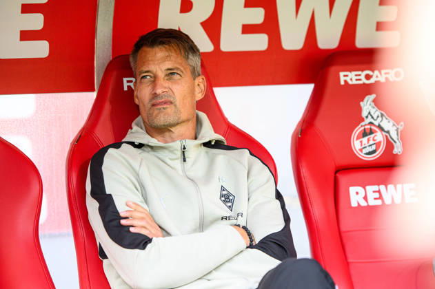 COLOGNE, GERMANY - 11 OCTOBER, 2026: Alexander Blessin, head coach - The Bundesliga match 1. FC Koeln vs. Borussia Moenchengladbach at RheinEnergieSTADION.  Copyright: xVitaliixKliuievx