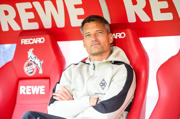 COLOGNE, GERMANY - 11 OCTOBER, 2026: Alexander Blessin, head coach - The Bundesliga match 1. FC Koeln vs. Borussia Moenchengladbach at RheinEnergieSTADION.  Copyright: xVitaliixKliuievx