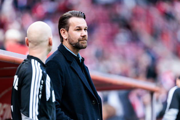 KOELN, GERMANY - OCTOBER 11: Thomas Kessler (Sports Director 1. FC Koeln) before the Bundesliga match between 1. FC Koeln vs. Borussia Moenchengladbach at Rheinenergie-Stadion on matchday 5 of the 1. Bundesliga on October 11, 2026 in Koeln, Germany. DFL REGULATIONS PROHIBIT ANY USE OF PHOTOGRAPHS AS IMAGE SEQUENCES AND OR QUASI-VIDEO. North Rhine Westphalia Germany Copyright: xSteffiexWunderlx