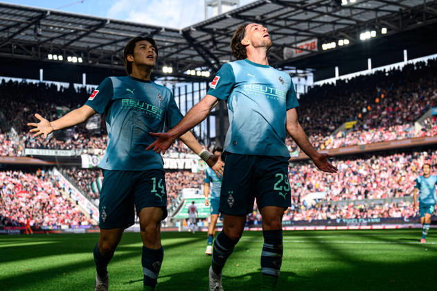 COLOGNE, GERMANY - 11 OCTOBER, 2026: Joe Scally, Daiki Hashioka - The Bundesliga match 1. FC Koeln vs. Borussia Moenchengladbach at RheinEnergieSTADION.  Copyright: xVitaliixKliuievx
