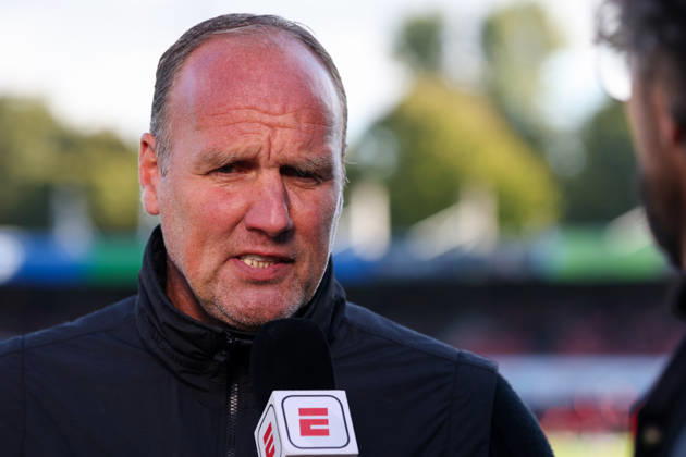 2026-10-11 Excelsior Rotterdam v FC Groningen - Dutch Eredivisie ROTTERDAM, NETHERLANDS - OCTOBER 11: Headcoach Dick Lukkien of FC Groningen is interviewed by ESPN during the Dutch Eredivisie match between Excelsior Rotterdam and FC Groningen at Stadion Woudestein on October 11, 2026 in Rotterdam, Netherlands. Rotterdam Stadion Woudestein Netherlands Content not available for redistribution in The Netherlands directly or indirectly through any third parties. Copyright: xHansxvanxderxValkx