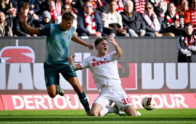 Cologne, Germany, 1. Bundesliga, Matchday 5, Rhein-Energie-Stadium Cologne, 1. FC Köln vs Bor. Mönchengladbach; Marius Bülter (FC), Jan LeszczyÅ ski (BMG).