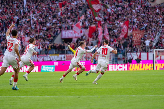 Isak Johannesson (1.FC Koeln, 08) Jubellauf nach seinem Tor zum 1:0, Jahmai Simpson-Pusey (1.FC Koeln, 22), Mikey Moore (1.FC Koeln, 47), Said El Mala (1.FC Koeln, 10) 1.FC Köln vs. Borussia Moenchengladbach, Fussball, Bundesliga, 5.Spieltag, Saison 2026 27, 12.10.2026, DFL REGULATIONS PROHIBIT ANY USE OF PHOTOGRAPHS AS IMAGE SEQUENCES AND OR QUASI-VIDEO, 1.FC Köln vs. Borussia Moenchengladbach, Fussball, Bundesliga, 5.Spieltag, Saison 2026 27, 12.10.2026 Köln Copyright: xEibner-Pressefoto LukasxBaldygax EP_LBA