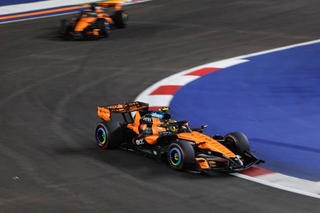 01 NORRIS Lando (gbr), McLaren F1 Team MCL40, action Singapore 2026 81 PIASTRI Oscar (aus), McLaren F1 Team MCL40, action 01 NORRIS Lando (gbr), McLaren F1 Team MCL40, action Singapore 2026 Singapore
