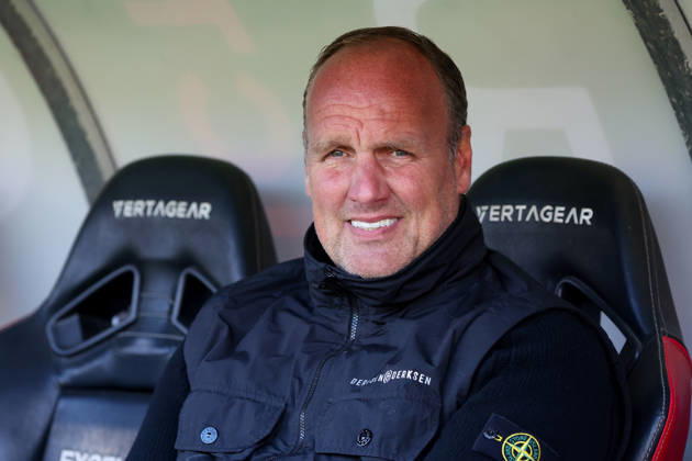 2026-10-11 Excelsior Rotterdam v FC Groningen - Dutch Eredivisie ROTTERDAM, NETHERLANDS - OCTOBER 11: Headcoach Dick Lukkien of FC Groningen before the match during the Dutch Eredivisie match between Excelsior Rotterdam and FC Groningen at Stadion Woudestein on October 11, 2026 in Rotterdam, Netherlands. Rotterdam Stadion Woudestein Netherlands Content not available for redistribution in The Netherlands directly or indirectly through any third parties. Copyright: xHansxvanxderxValkx