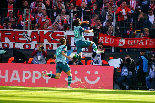 Köln, Fussball, 1.BL saison 2026 2027 1.FC Köln vs Borussia Mönchengladbach , 11.10.2026, Rheinenergiestadion Köln Joe Scally BorussiaMönchengladbach ,Torjubelt , Aktion, Einzelbild,