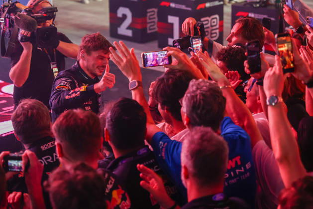 Max Verstappen wins 2026 Formula 1 Singapore Grand Prix SINGAPORE - OCT 11: Red Bull Racing driver Max Verstappen celebrates on the podium after winning the Formula 1 Singapore Grand Prix at the Marina Bay Street Circuit in Singapore on October 11, 2026. Daniel Ceng Anadolu Singapore Singapore. Editorial use only. Please get in touch for any other usage.  Copyright: x2026xAnadoluxDanielxCengx