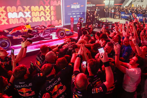 Max Verstappen wins 2026 Formula 1 Singapore Grand Prix SINGAPORE - OCT 11: Red Bull Racing driver Max Verstappen celebrates on the podium after winning the Formula 1 Singapore Grand Prix at the Marina Bay Street Circuit in Singapore on October 11, 2026. Daniel Ceng Anadolu Singapore Singapore. Editorial use only. Please get in touch for any other usage.  Copyright: x2026xAnadoluxDanielxCengx