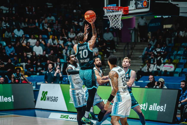 11.10.2026, xhfmx, Basketball easyCredit BBL Bundesliga, Frankfurt Skyliners - Veolia Towers Hamburg Judah Mintz (Skyliners Frankfurt) Frankfurt am Main