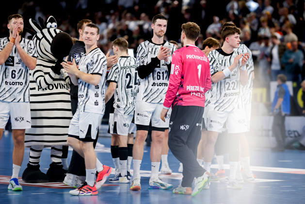 Kiel, 11. Oktober 2026 - Handball, 1. Bundesliga 2026 27, THW Kiel - Handball Club Hamburg: Schlussjubel bei den Spielern des THW Kiel