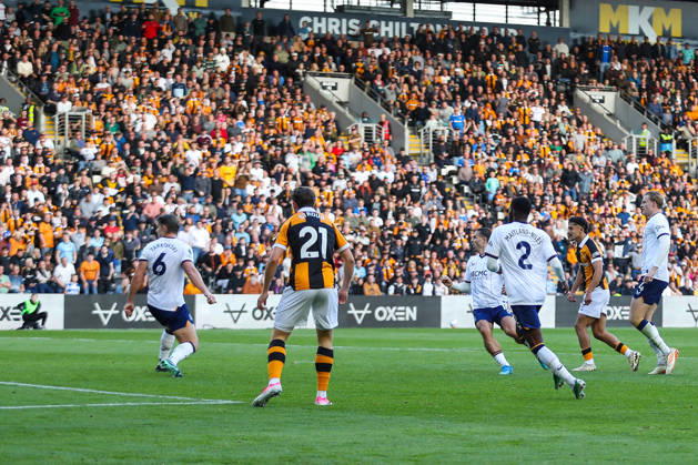 Hull City v Everton, Premier League Mohamed Belloumi Of Hull City scores a GOAL 2-2 during the Hull City v Everton Premier League match at the MKM Stadium, Hull, England on 11 October 2026 Credit: Lee Keuneke Every Second Media Editorial use only. All images are copyright Every Second Media Limited. No images may be reproduced without prior permission. All rights reserved. Premier League and Football League images are subject to licensing agreements with Football DataCo Limited. see https: www.football-dataco.com Copyright: xIMAGO EveryxSecondxMediax ESM-2204-0054 LeexKeunekex xEveryxSecondxMediax