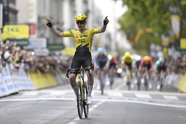 Paris Tours 2026 Cycling Race TOURS, FRANCE - OCTOBER 11 : Hagenes Per Strand (NOR) of Team Visma I Lease a Bike wins during the 120th edition of Paris Tours an UCI ProSeries 1.Pro one day cycling road race for Men Elite of 216.2 km with start in Chartres and finish in Tours on October 11, 2026 in Tours, France, 11 10 2026 ( Motordriver Guy De Vuyst - Tours France  Copyright: xNicoxVereeckenx