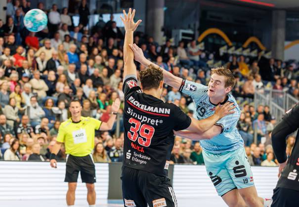11.10.2026 - Handball - 1. Bundesliga OPEL HBL - Saison 2026 2027 - 08. Spieltag: HC Erlangen Metropolregion Nürnberg HCE - MT Melsungen - DaMa - xdaxmax - Reynir Thor Stefansson (19, MT Melsungen )