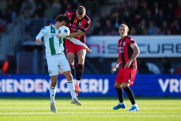 ROTTERDAM , 11-10-2026 , Stadium Woudestein , season 2026 2027 , Dutch Eredivisie football , match between Excelsior Rotterdam and FC Groningen , picture shows Excelsior Rotterdam Player Rick Meissen , FC Groningen Player Thom van Bergen Excelsior - Groningen  x208171260x Copyright: