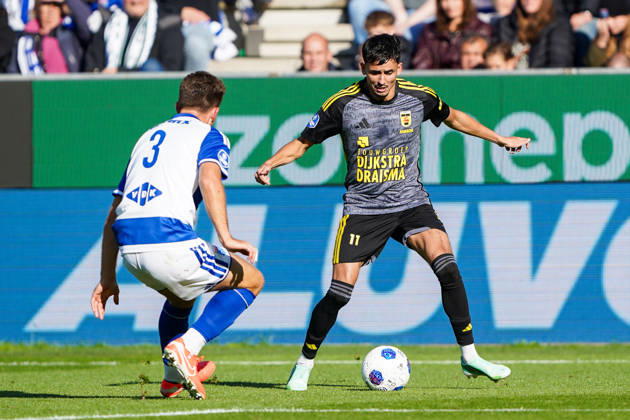2026-10-11 VriendenLoterij Eredivisie: PEC Zwolle v SC Cambuur ZWOLLE, NETHERLANDS - OCTOBER 11: Olivier Aertssen of PEC Zwolle and Ilyes Hamache of SC Cambuur during the VriendenLoterij Eredivisie match between PEC Zwolle and SC Cambuur at Mac3Park Stadion on October 11, 2026 in Zwolle, Netherlands. Zwolle Mac3Park Stadion Netherlands Content not available for redistribution in The Netherlands directly or indirectly through any third parties. Copyright: xAndrexWeeningx
