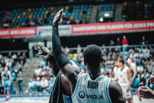 11.10.2026, xhfmx, Basketball easyCredit BBL Bundesliga, Frankfurt Skyliners - Veolia Towers Hamburg Rich Igbineweka (Veolia Towers Hamburg) Frankfurt am Main