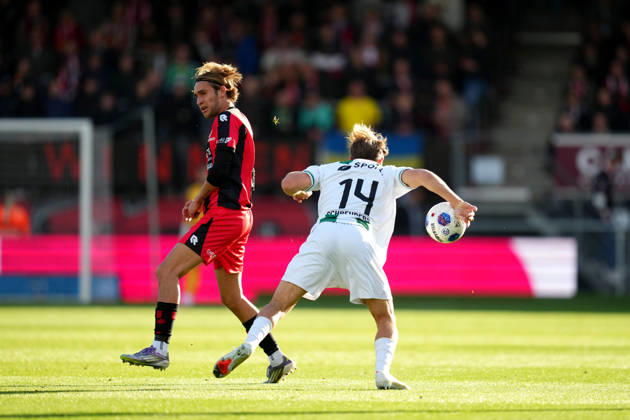 Eredivisie: Excelsior Rotterdam v FC Groningen Rotterdam - Agust Orri Thorsteinsson of Excelsior Rotterdam duels for the ball with Jorg Schreuders of FC Groningen during the eight competition round of the 2026 2027 Eredivisie season. The match is set between Excelsior Rotterdam and FC Groningen at Stadion Woudestein on 11 October 2026 in Rotterdam, Netherlands. (Hero Images Yannick Verhoeven) Copyright: xYannickxVerhoevenx
