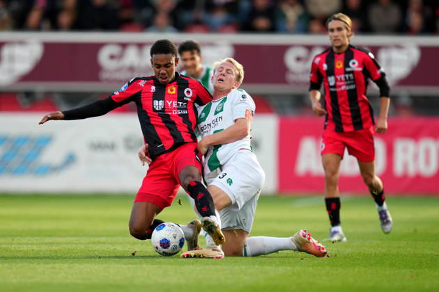 Eredivisie: Excelsior Rotterdam v FC Groningen Rotterdam - David Garden of Excelsior Rotterdam duels for the ball with Thijmen Blokzijl of FC Groningen during the eight competition round of the 2026 2027 Eredivisie season. The match is set between Excelsior Rotterdam and FC Groningen at Stadion Woudestein on 11 October 2026 in Rotterdam, Netherlands. (Hero Images Yannick Verhoeven) Copyright: xYannickxVerhoevenx