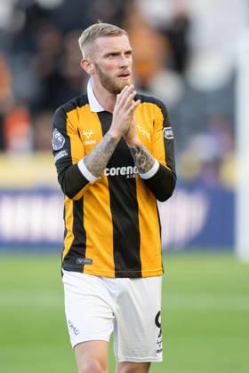 Hull City v Everton Premier League Oliver McBurnie of Hull City following the Premier League match between Hull City and Everton at the MKM Stadium, Hull. 11 10 2026 UK Newspapers OUT Copyright: xMattxWilkinsonx FIL-24041-0155