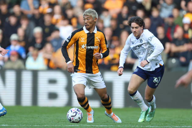 RECORD DATE NOT STATED 11th October 2026; MKM Stadium, Hull, England; Premier League Football, Hull City versus Everton; Hidemasa Morita of Hull City is pressured by Hayden Hackney of Everton DavexLofthouse