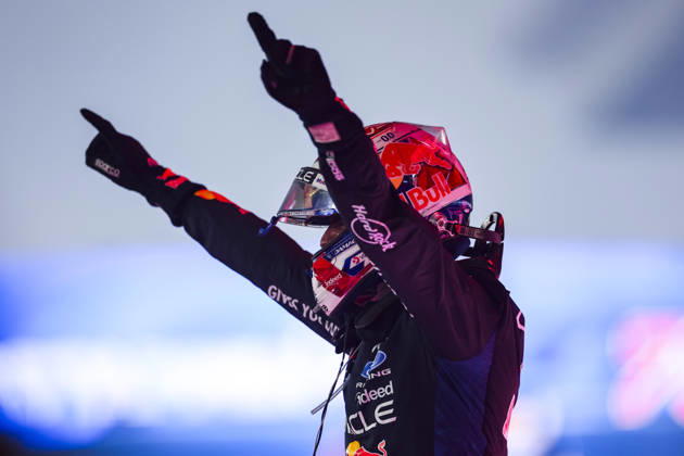 F1 - SINGAPORE GRAND PRIX 2026 VERSTAPPEN Max (nld), Red Bull Racing Ford RB22, portrait, Parc ferme during the 2026 Formula 1 Singapore Grand Prix, 17th round of the 2026 Formula One World Championship, WM, Weltmeisterschaft from October 9 to 11, 2026 on the Marina Bay Street Circuit, in Singapore, Singapore - SingaporeSingapore  Copyright: xDPPIx