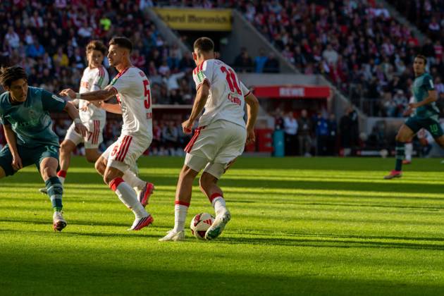 Said El-Mala, Mittelfeld, (1.FC Koeln 10), beim Angriff zum 2:1, 1. FC Koeln vs. Borussia Moenchengladbach, Fussball, 1. Bundesliga, 5. Spieltag, 11.10.2026 DFB DFL regulations prohibit any use of photographs as image sequences and or quasi-video Koeln Nordrhein-Westfalen Deutschland
