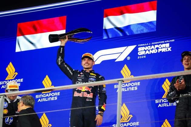 F1 - SINGAPORE GRAND PRIX 2026 podium VERSTAPPEN Max (nld), Red Bull Racing Ford RB22, portrait during the 2026 Formula 1 Singapore Grand Prix, 17th round of the 2026 Formula One World Championship, WM, Weltmeisterschaft from October 9 to 11, 2026 on the Marina Bay Street Circuit, in Singapore, Singapore - SingaporeSingapore Copyright: xANTONINxVINCENTx