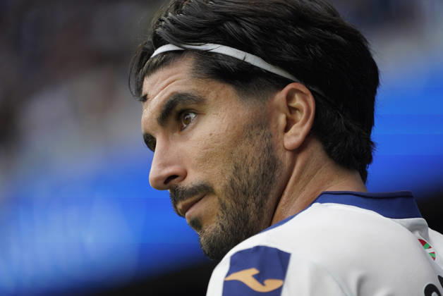 Carlos Soler of Real Sociedad seen during LaLiga EA Sports 26 27 game between teams of Real Sociedad and Deportivo la Coruna (Mickael Ducint Ball Raw Images) San Sebastian Estadio Anoeta Spain Copyright: xMickaelxDucintx mickaelducint_RealSociedad_Deportivo708