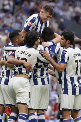 Arsen Zakharyan of Real Sociedad seen during LaLiga EA Sports 26 27 game between teams of Real Sociedad and Deportivo la Coruna (Mickael Ducint Ball Raw Images) San Sebastian Estadio Anoeta Spain Copyright: xMickaelxDucintx mickaelducint_RealSociedad_Deportivo711