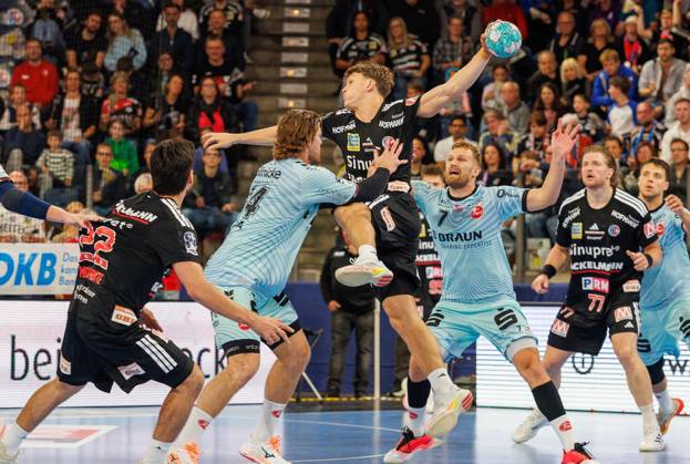 11.10.2026 - Handball - 1. Bundesliga OPEL HBL - Saison 2026 2027 - 08. Spieltag: HC Erlangen Metropolregion Nürnberg HCE - MT Melsungen - DaMa - xdaxmax - Maxsim Lochman (32, HC Erlangen HCE )