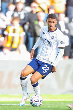 Hull City v Everton, Premier League Brennan Johnson Of Everton during the Hull City v Everton Premier League match at the MKM Stadium, Hull, England on 11 October 2026 Credit: Lee Keuneke Every Second Media Editorial use only. All images are copyright Every Second Media Limited. No images may be reproduced without prior permission. All rights reserved. Premier League and Football League images are subject to licensing agreements with Football DataCo Limited. see https: www.football-dataco.com Copyright: xIMAGO EveryxSecondxMediax ESM-2204-0089 LeexKeunekex xEveryxSecondxMediax