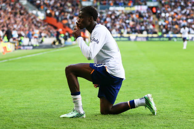 KINGSTON UPON HULL, ENGLAND, OCTOBER 11: Thierno Barry of Everton FC celebrates scoring his teams second goal during a Premier League 2026-27 match between Hull City and Everton FC at the MKM Stadium on October 11, 2026 in Kingston Upon Hull, England. (Photo by Zach Forster Sports Press Photo) Copyright: xZachxForster SportsxPressxPhotox Sportspressphoto_SPR252454