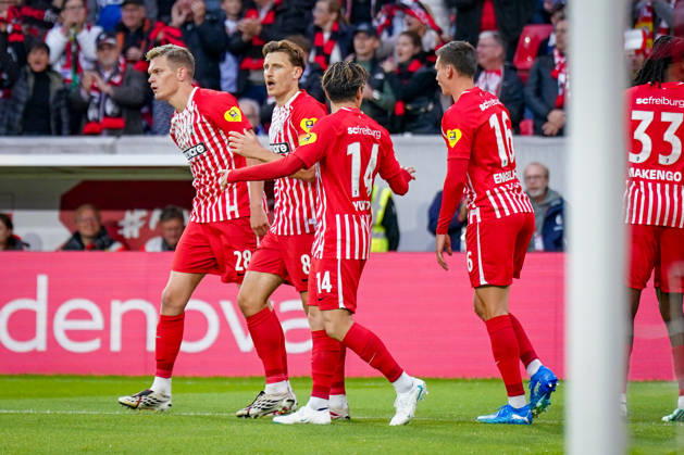 Deutschland: Fußball Bundesliga 2026 - 2027, 5. Spieltag - SC Freiburg - FC Schalke 04 - Europa-Park-Stadion (Freiburg): Tor und Torjubel zum 1:0 durch Maximilian Eggestein (SC Freiburg, 8) Freude, Emotionen, Jubel Copyright: xJOERANxSTEINSIEKx